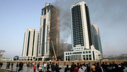 Одна из высоток горит в комплексе "Грозный-Сити" в столице Чечни-wpid-930844996